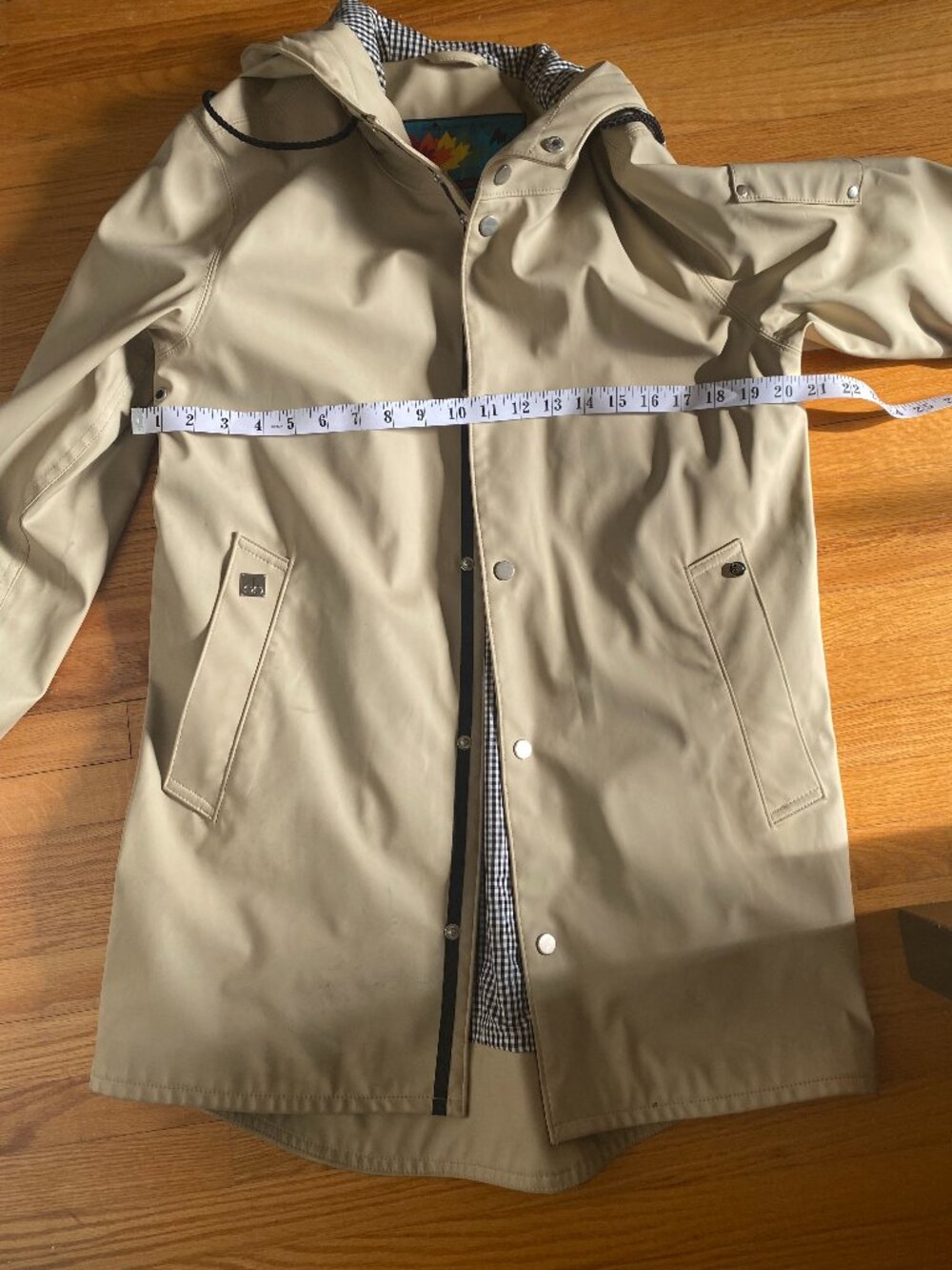 Moose Knuckles Tan Hooded Raincoat Gingham Lined Jacket Men's Small